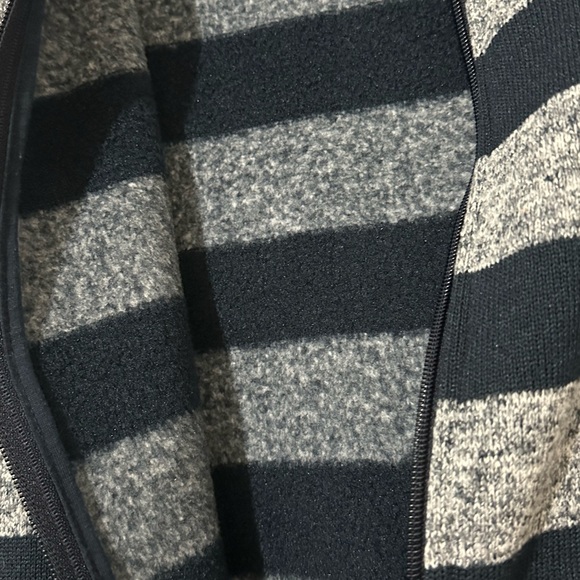 Croft & Barrow Navy and Gray Striped Fleece Jacket - Picture 4 of 6